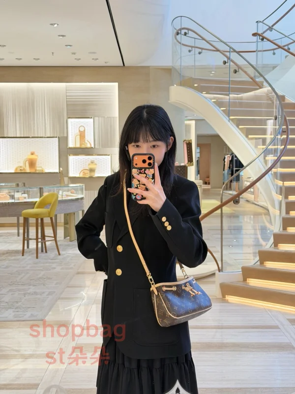高仿包 LV Nano Frivole Monogram 帆布 老花 斜挎包 M29537：圖片 20