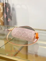 高仿包 LV Pochette Papillon 新款 粉色 小圓筒包 M29881：圖片 5