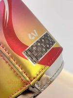 高仿包 LV Resort 系列 The It Can 易拉罐包 M29031：圖片 16