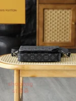 高仿包 LV Trio郵差包 黑花三合一斜挎包 M69443：圖片 9