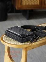 高仿包 LV Trio郵差包 黑花三合一斜挎包 M69443：圖片 6